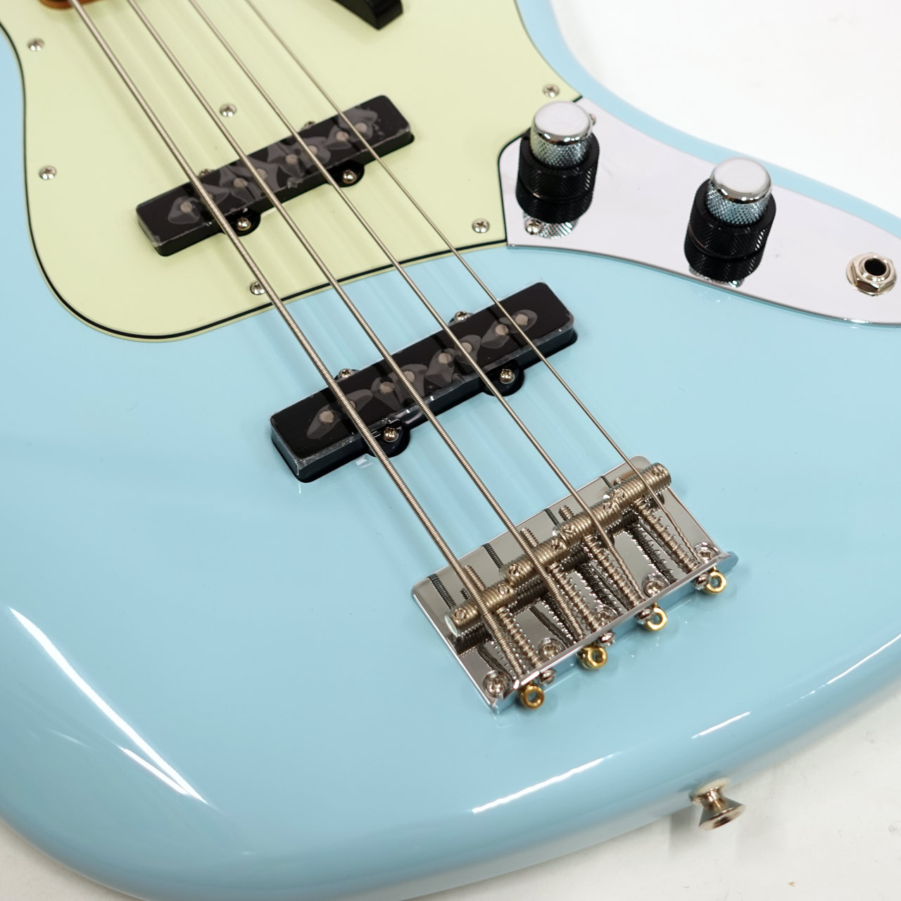 Fender Vintera III Early '60s Jazz Bass / Sonic Blue（新品/送料