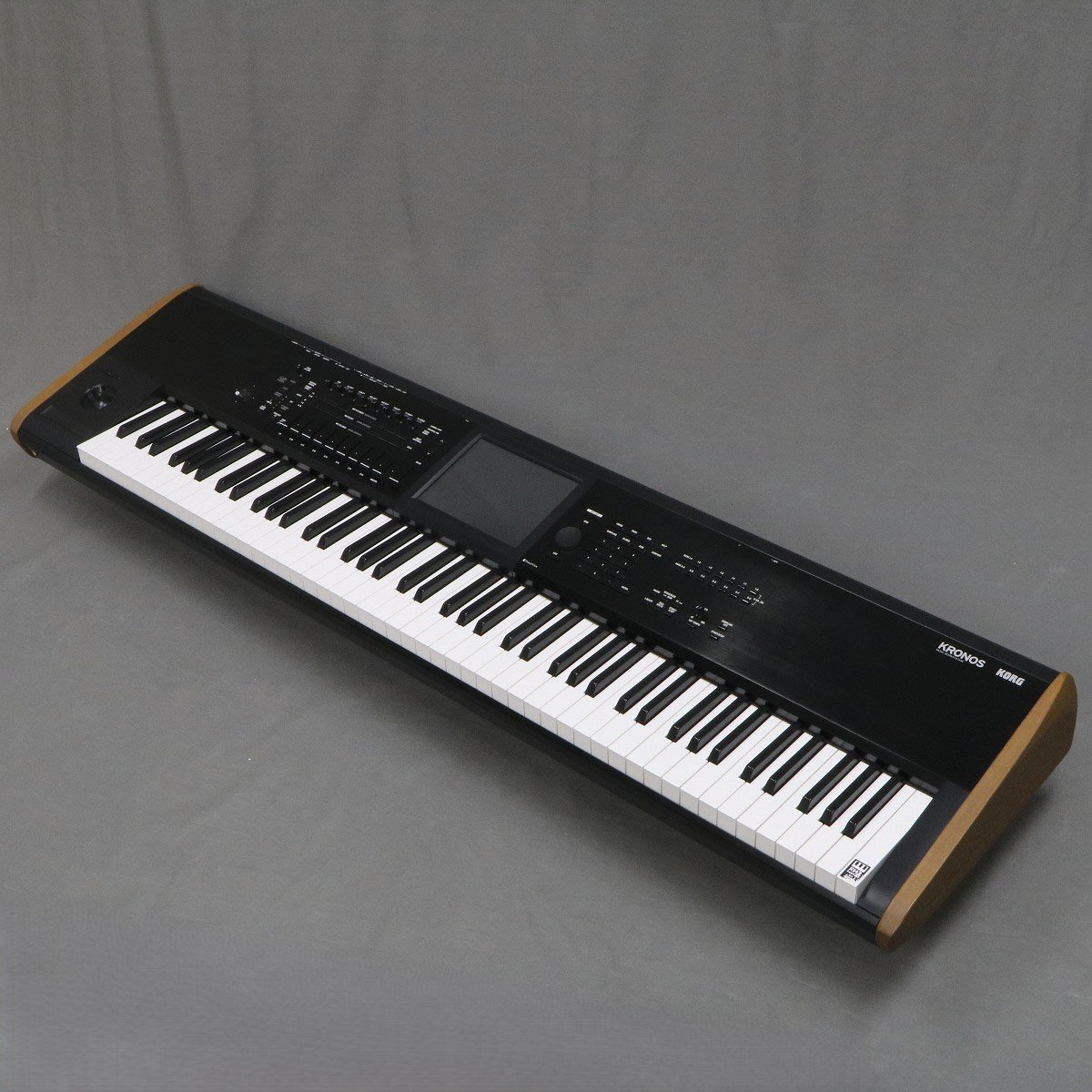 S*S様 KORG　KRONOS2-88 　ハードケース、ペダル付き KORG KRONOS 2 88Keys 【御茶ノ水本店】（中古/送料無料）【楽器