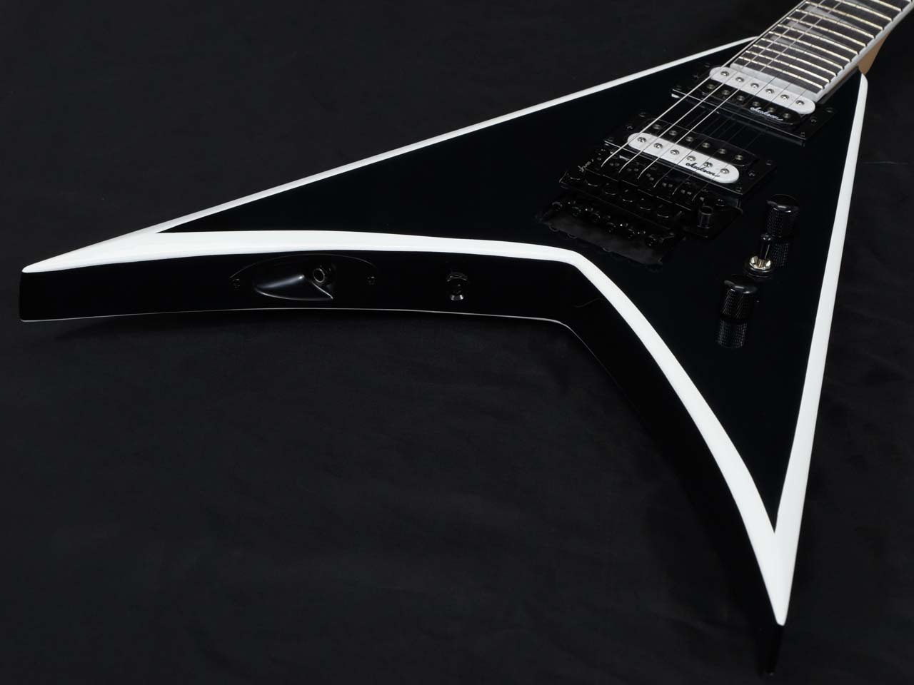 Jackson Jackson JS Series King V JS32 2023 (Black with White  Bevels)（新品）【楽器検索デジマート】