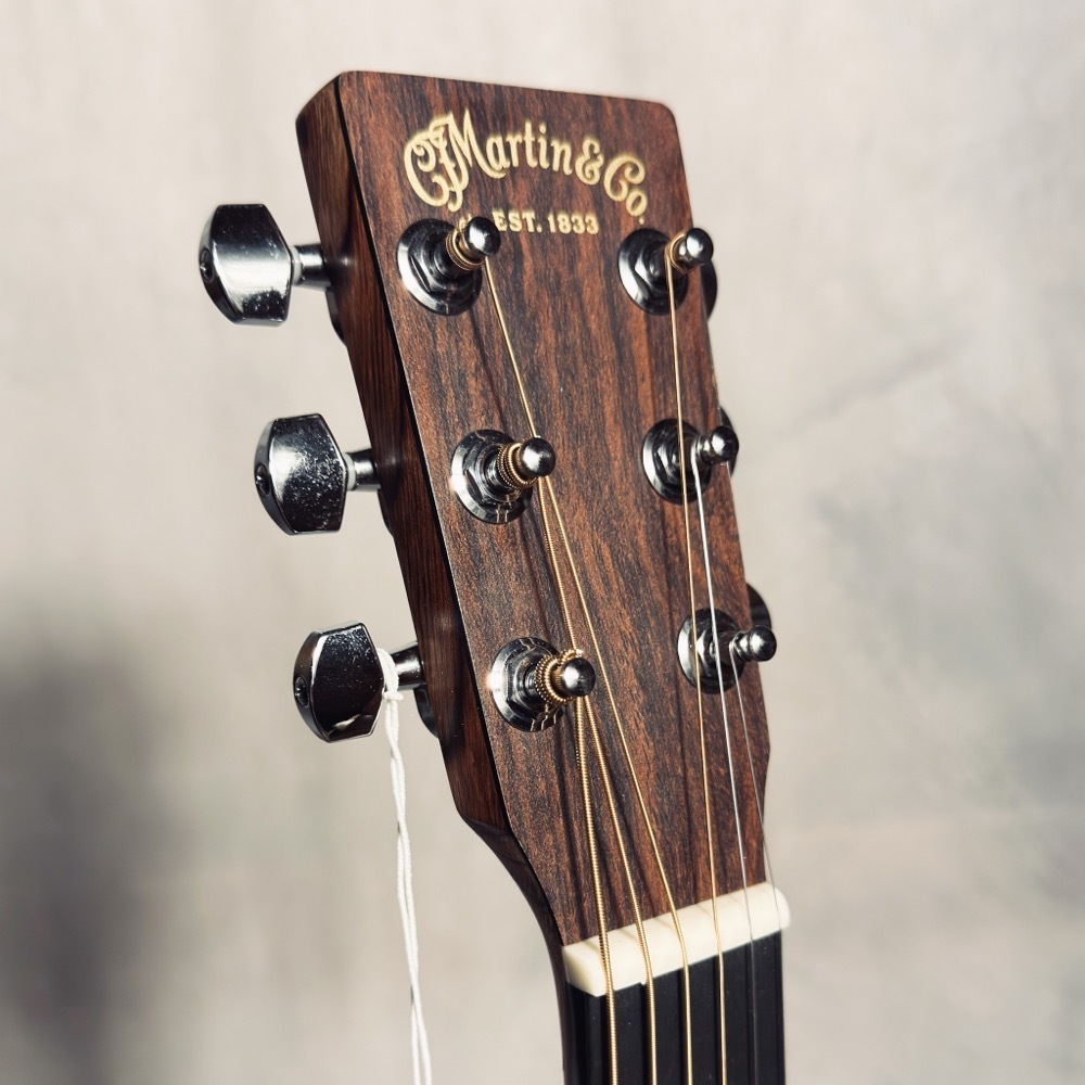 Martin 【即納可能】LX-1 扱いやすいミニギターのリトルマーチン