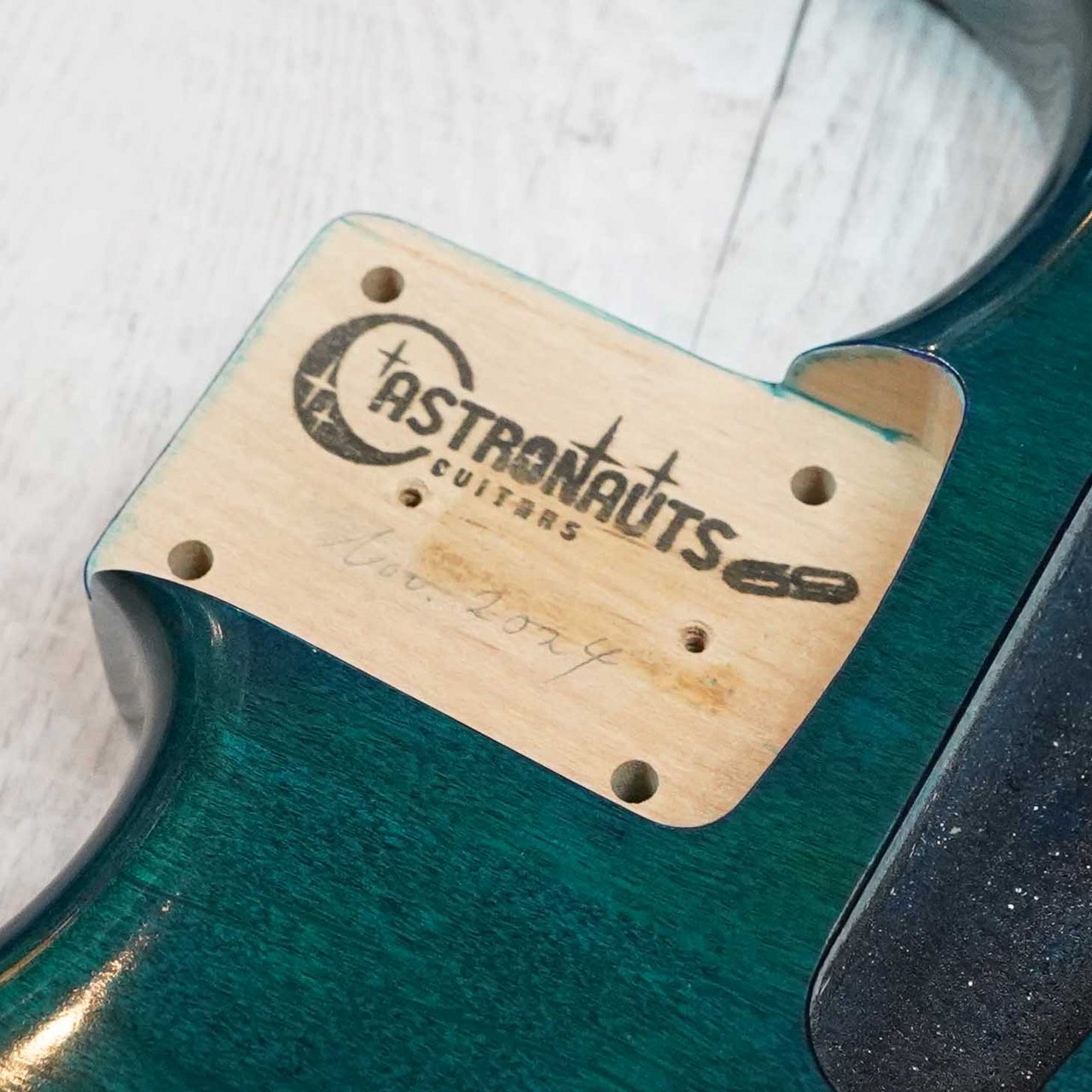 Astronauts Guitars ST / One Master Body（新品）【楽器検索
