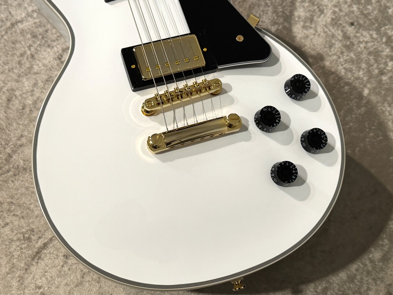 Epiphone 【驚愕の3.69kg!】 Les Paul Custom ~Alpine White