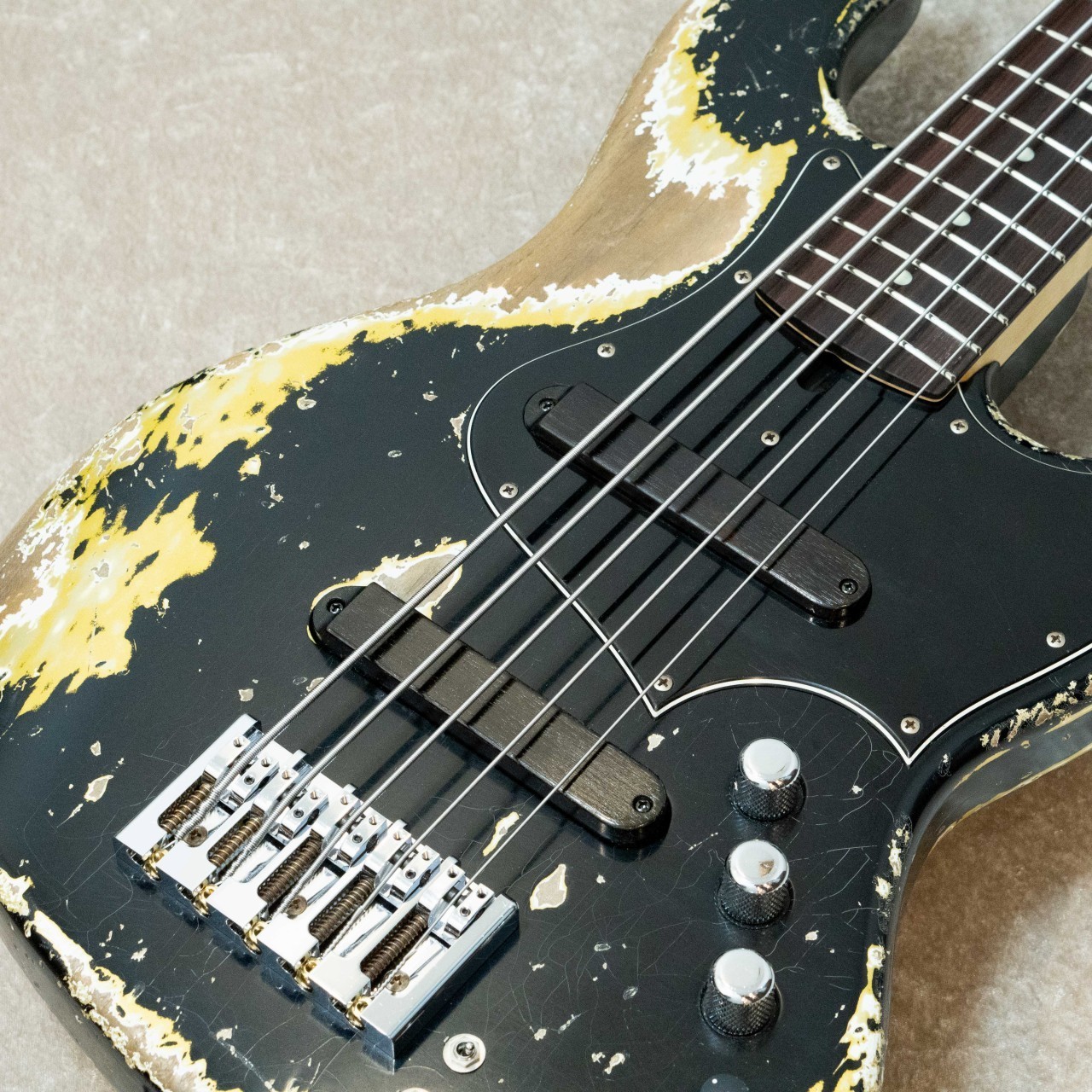 Xotic XJ-1T 5st Super Heavy Aged -Black Over Gold- 【旧定価 
