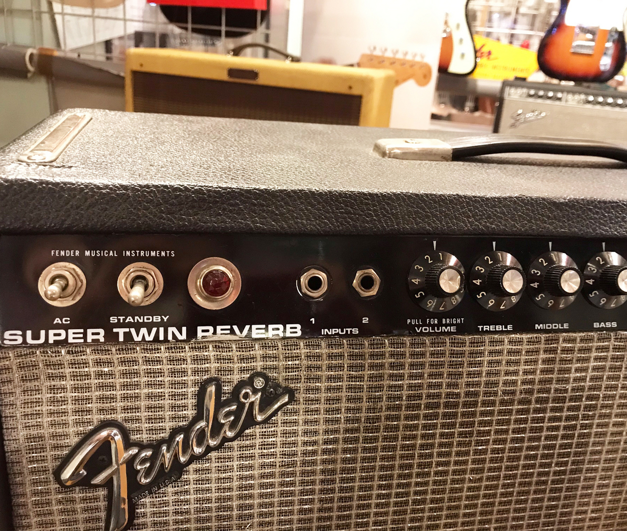 Fender Super Twin Reverb（中古）【楽器検索デジマート】