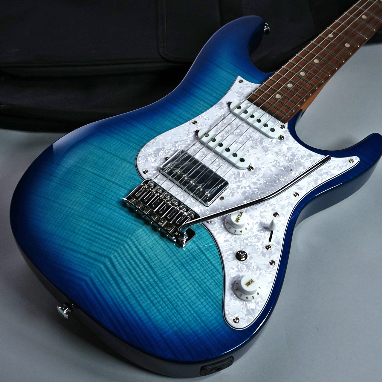 Ibanez AZ22S1F-TXB (Transparent Turquoise Burst)【2025年新