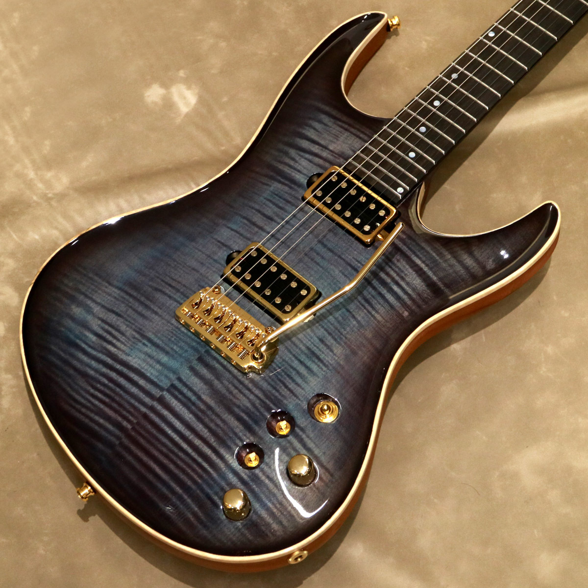 Valenti Guitars Nebula Carved, Violet Blue(dark burst)（新品/送料