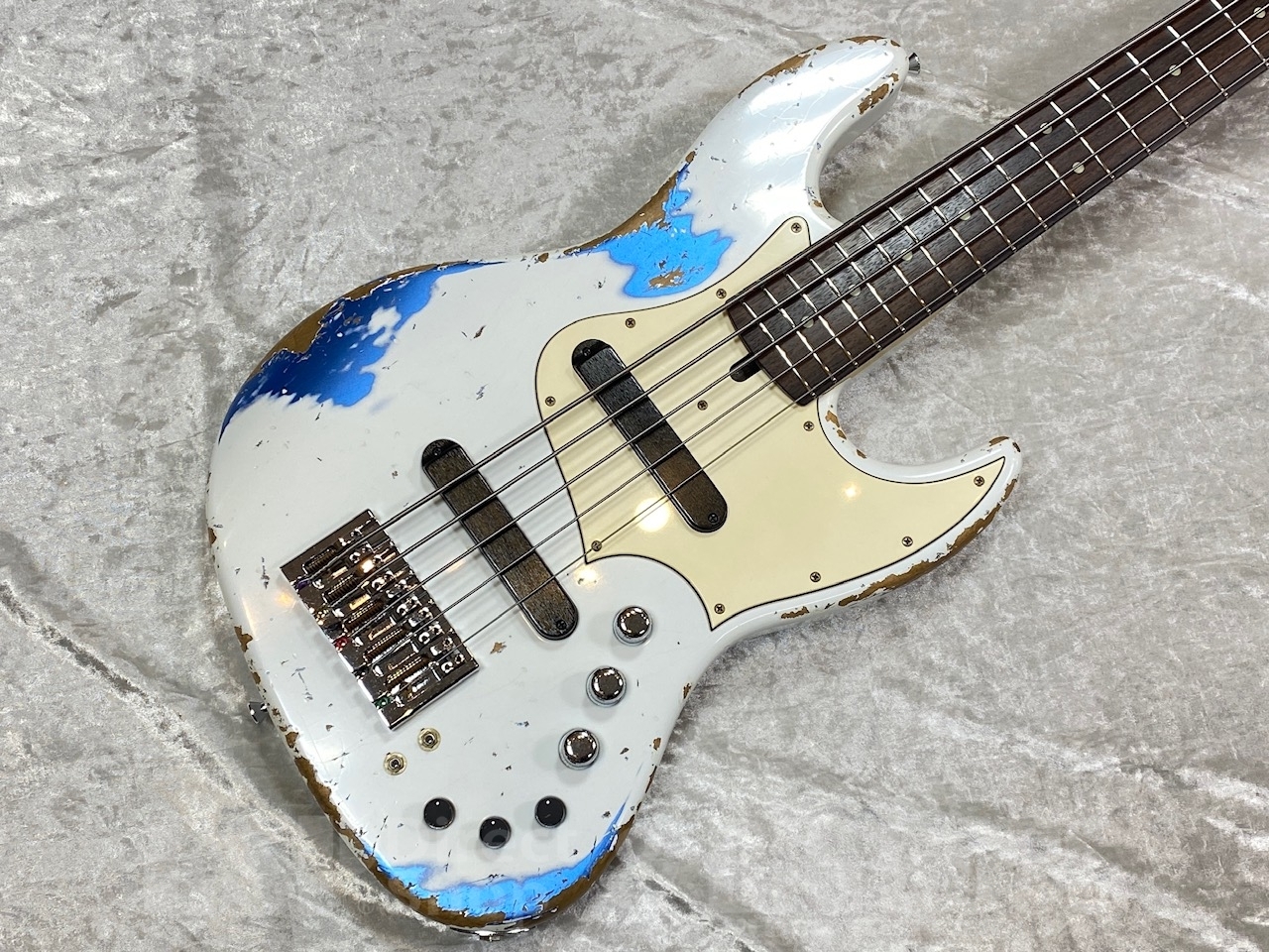 ヘッドベース 2025 Custom Collection 1965 Jazz Bass Journeyman Relic Faded