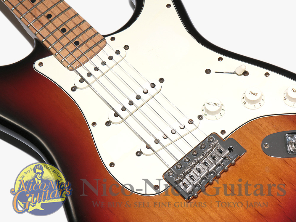 Fender USA 2007 Highway One Stratocaster Upgrade (Sunburst/M
