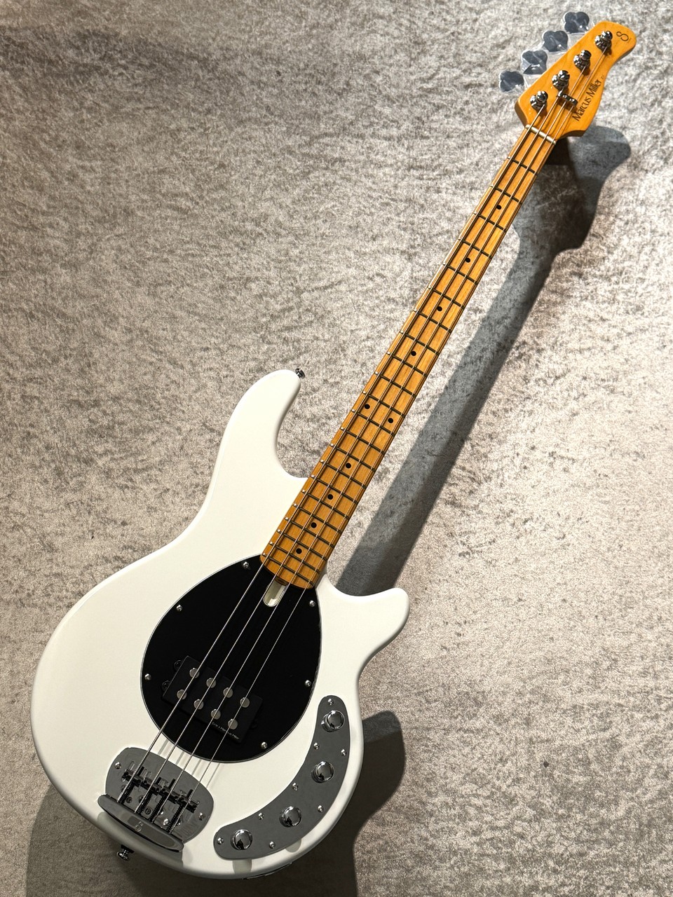 Sire Z3 4-String -Antique White-【軽量3.81.kg】【マホガニーボディ