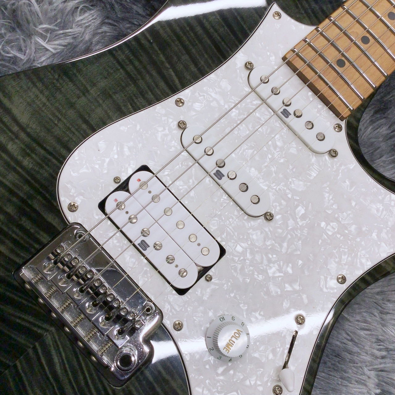 Ibanez AZ224F-BI (Black Ice) -Premium Series-【中古品】【2019年製