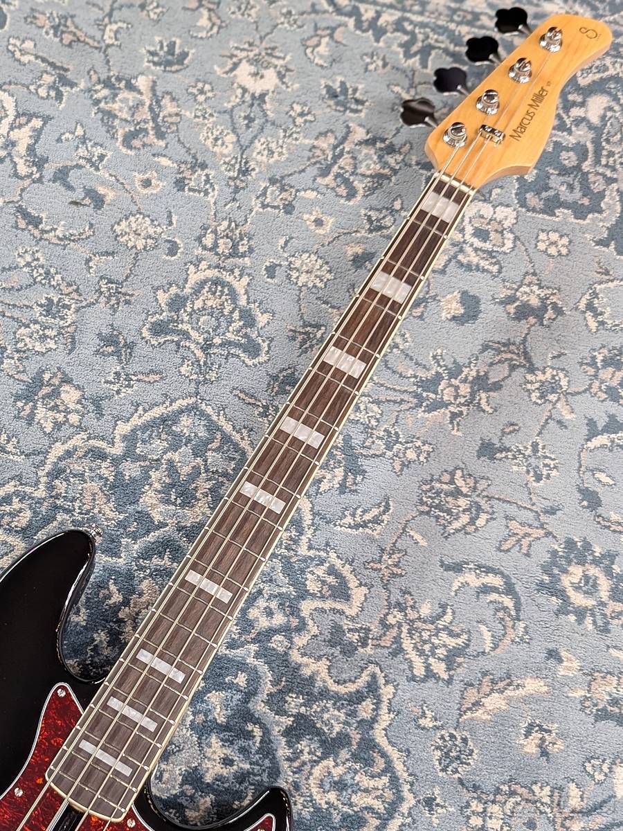 Sire V7 Alder 4st -Black-（新品）【楽器検索デジマート】