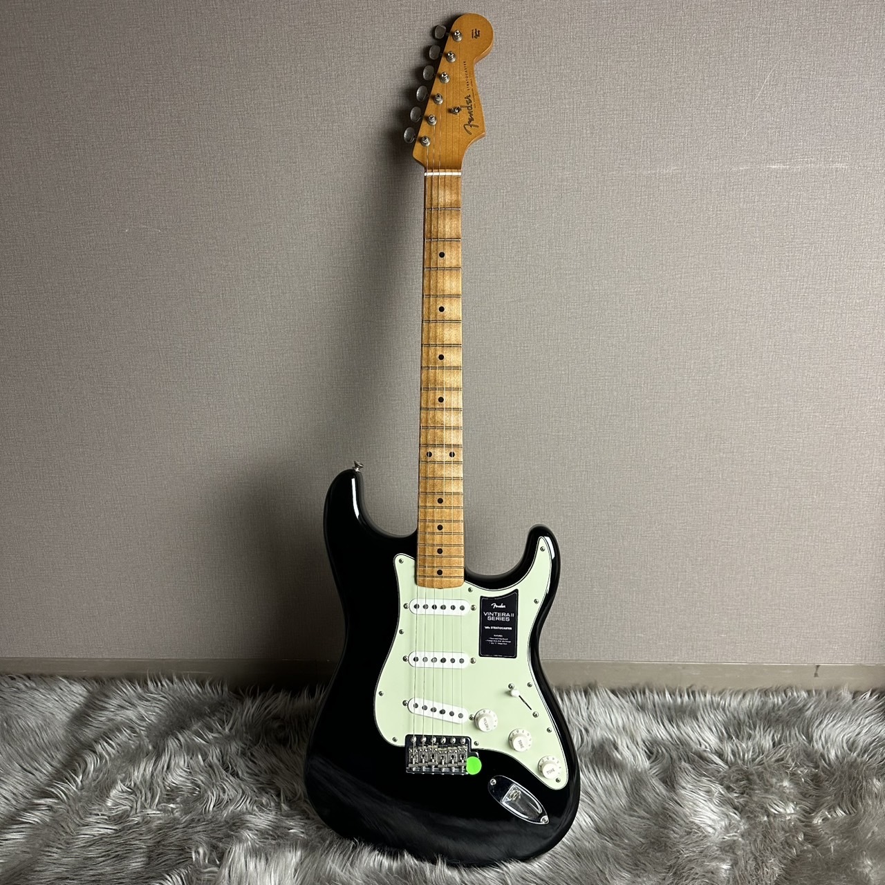 Fender Limited Edition Vintera II Road Worn '60s Stratocaster