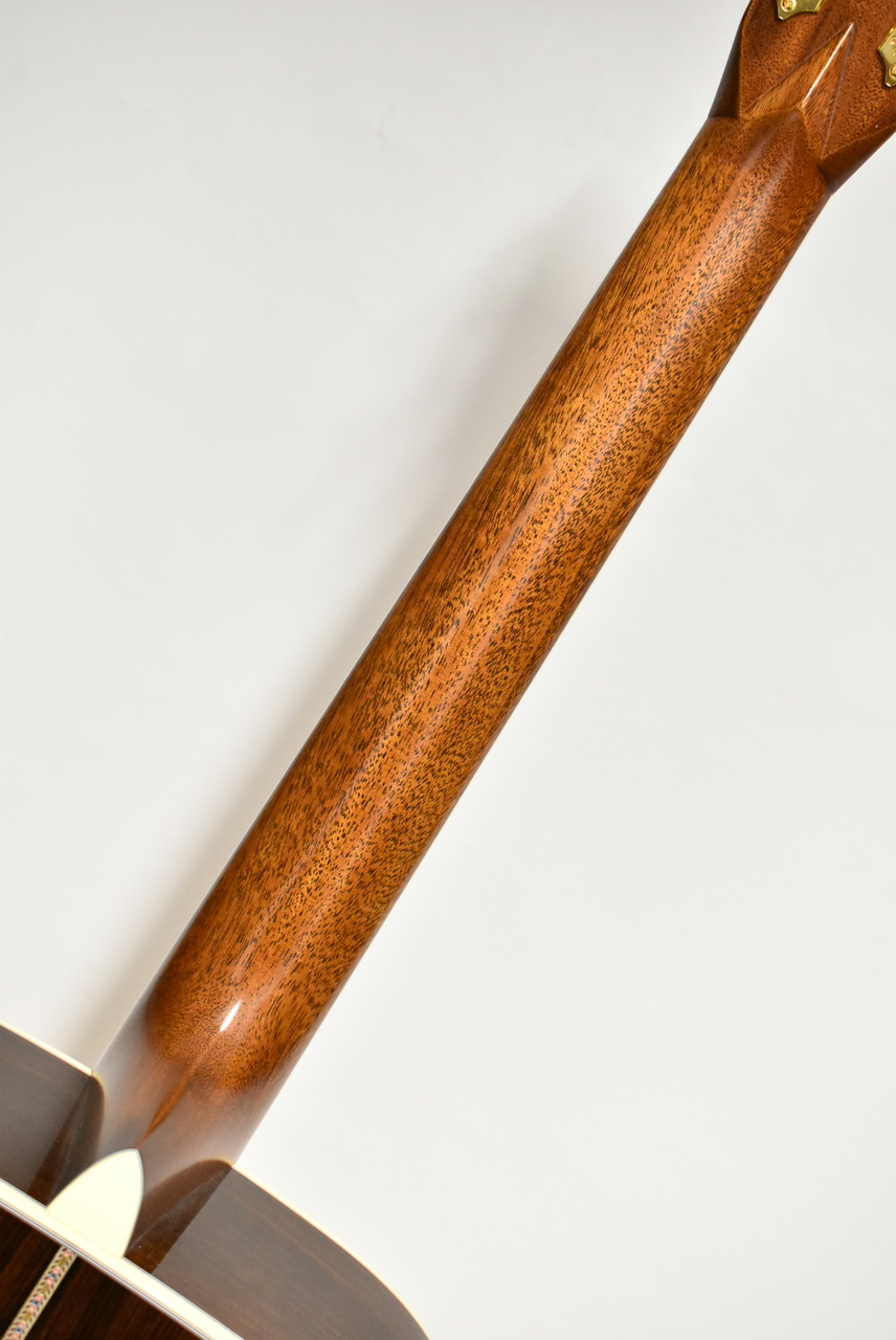 Martin J-40 #2896661 【ローズウッドの色目が濃く美しい個体
