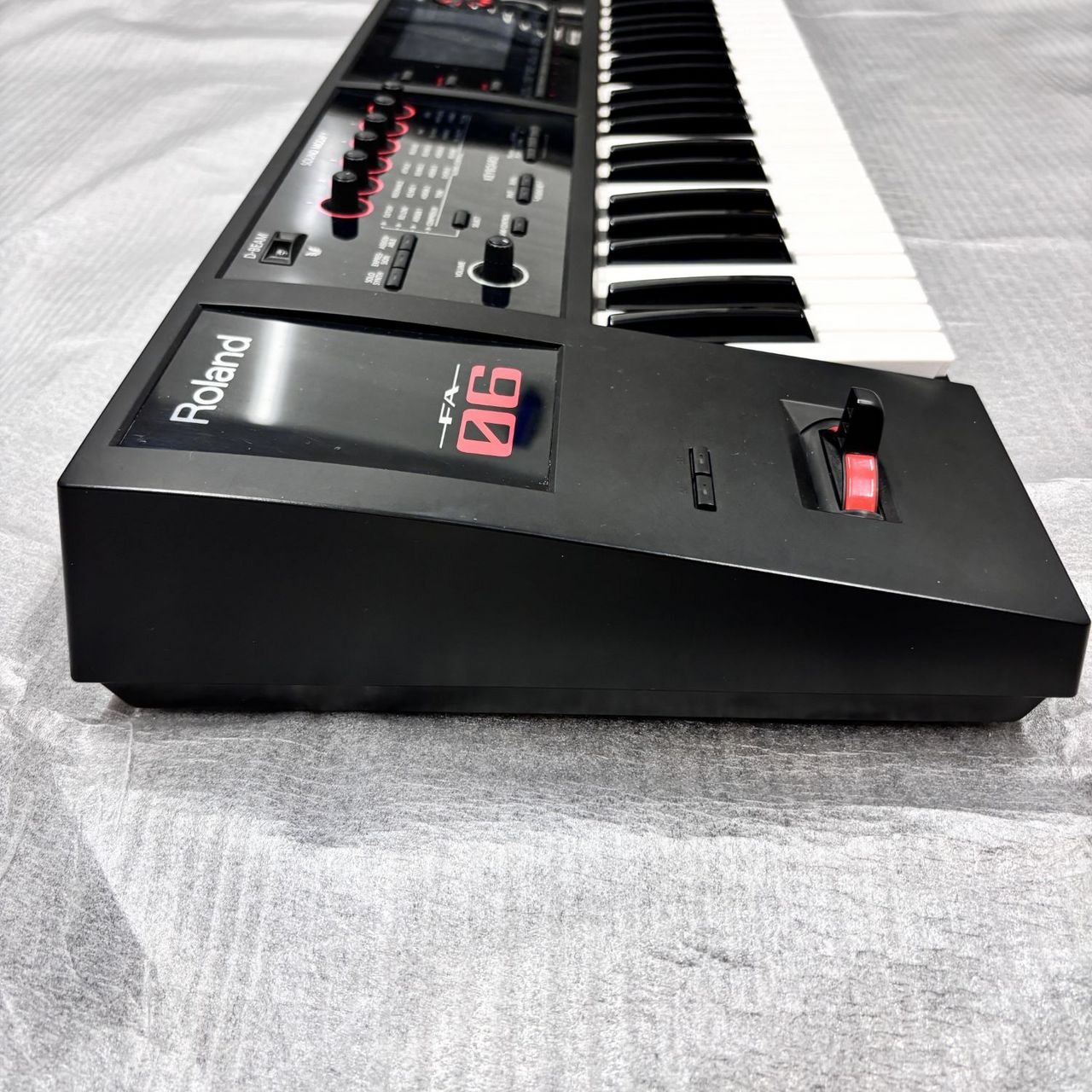 Roland FA-06【現物写真】（中古/送料無料）【楽器検索デジマート】