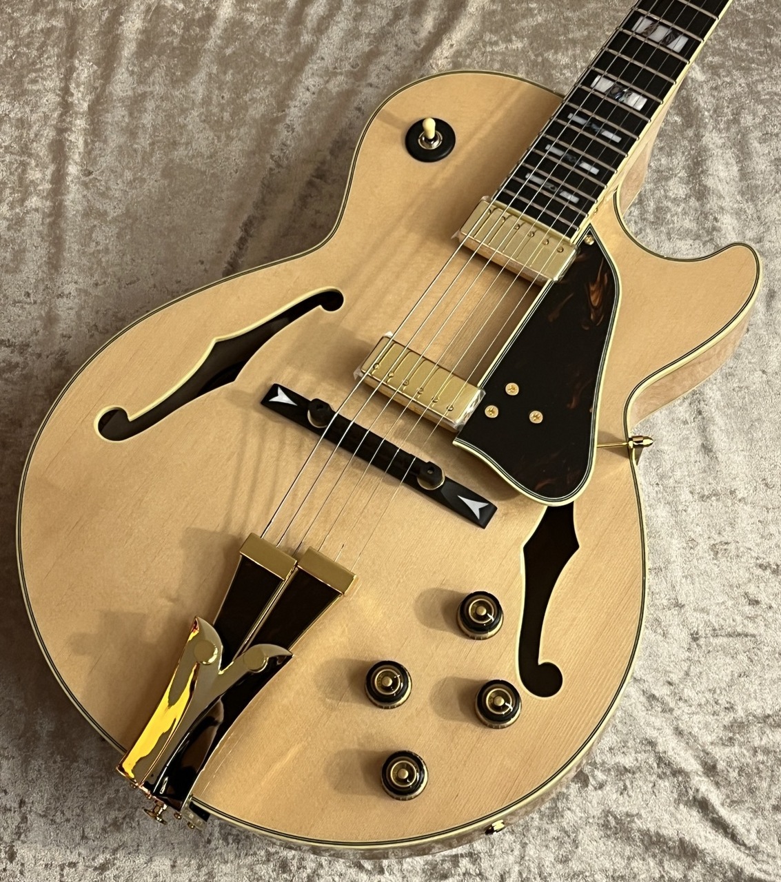 Ibanez 【NEW】George Benson GB10 Natural snF2604313 [3.52kg