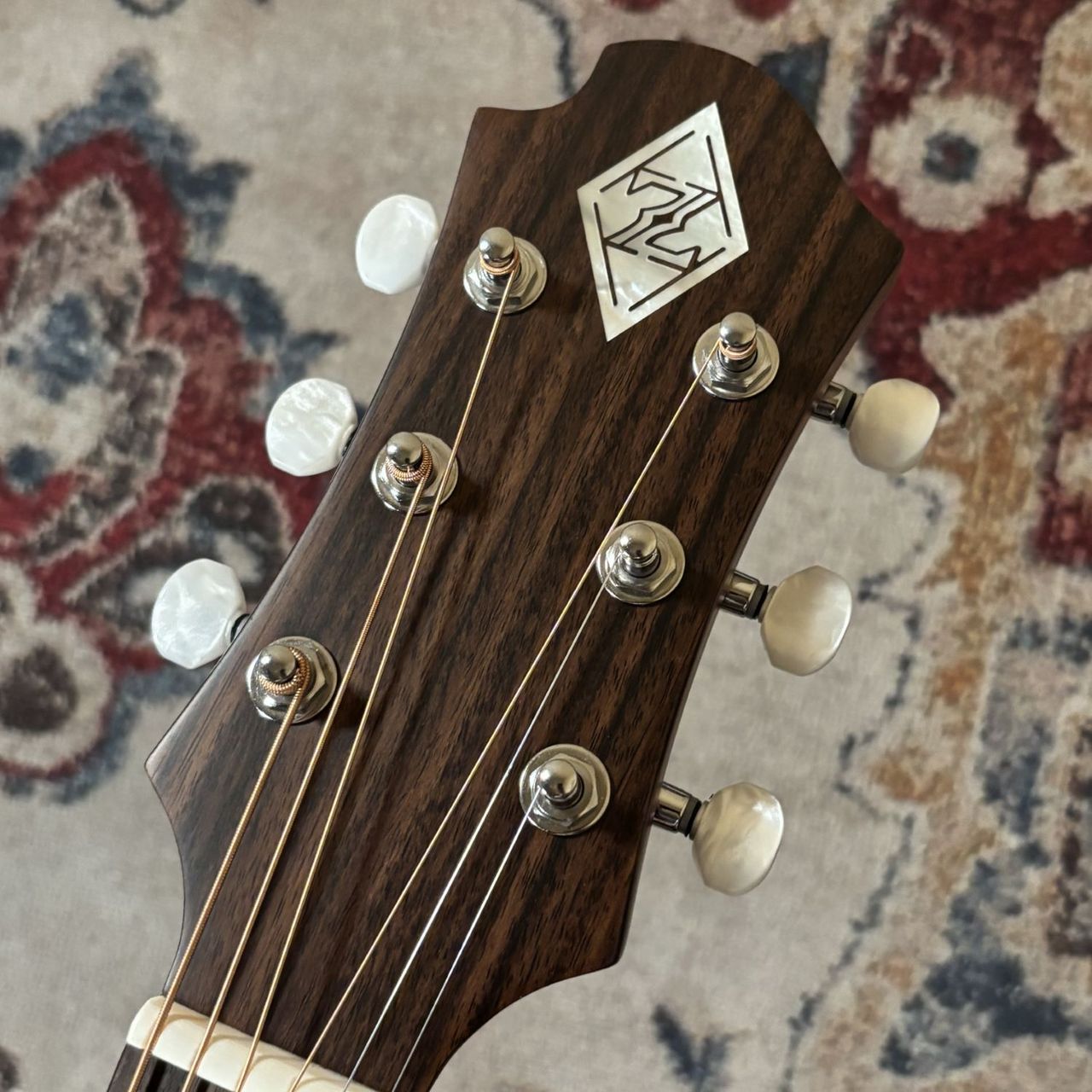Zemaitis CAF-90HCW WHT AB エレアコ ハート形ホール カッタウェイ