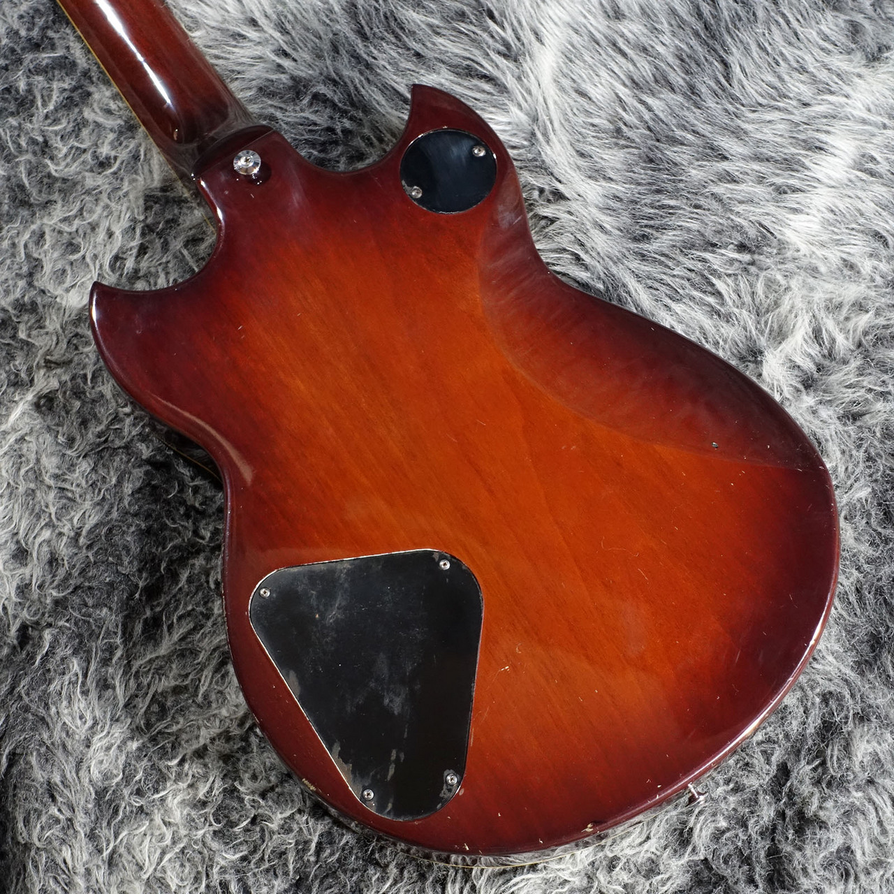 YAMAHA エレキギター　SG800 ヴィンテージ 店頭にて、YAMAHA エレキギター SG800を買取させて頂きました！ | 楽器