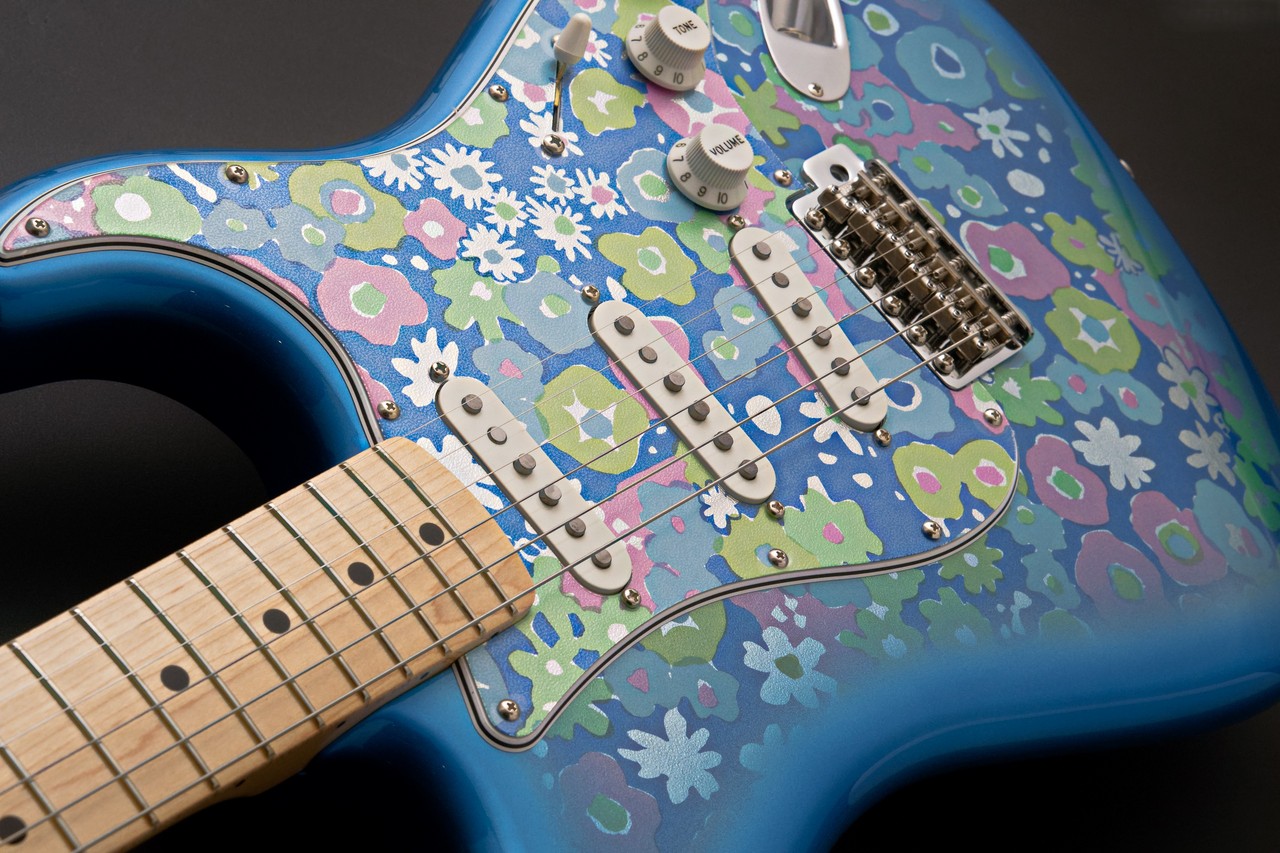 Fender Made in Japan Limited Stratocaster -Blue Flower