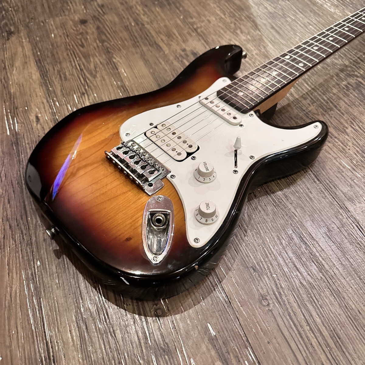Aria Pro II STG-Mini Electric Mini Guitar（中古/送料無料）【楽器