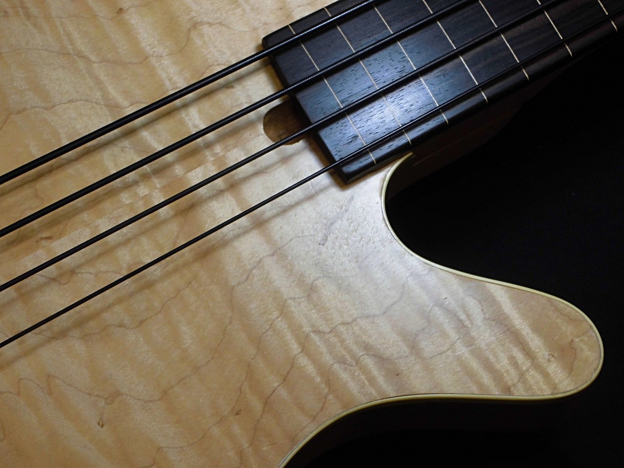 RobAllen MB-2 Curly maple Top【中古品】【2.89kg】（中古/送料無料