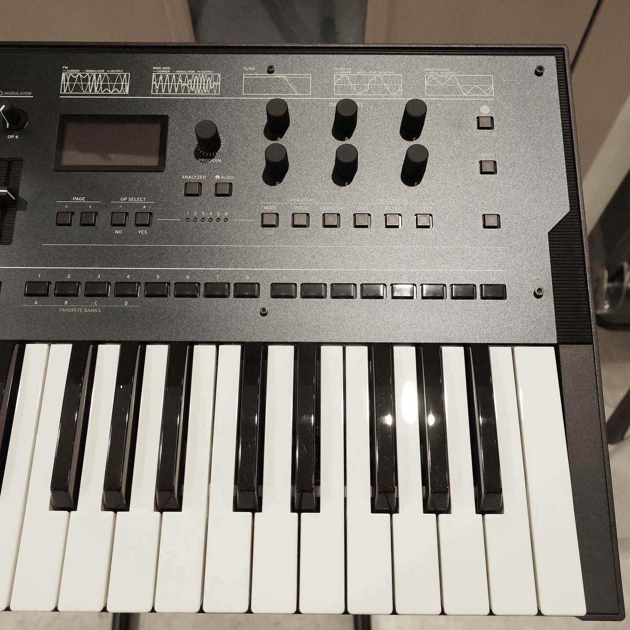 KORG OPSIX 37鍵盤 FMシンセサイザー 【中古】（中古/送料無料