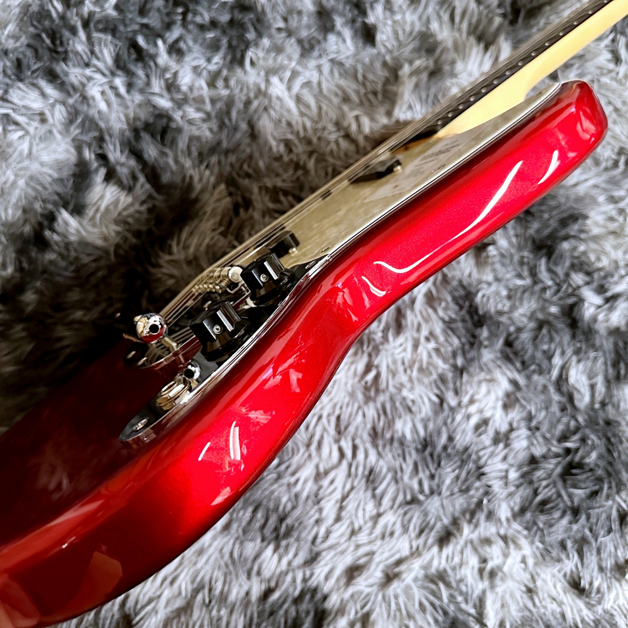 Fender Made in Japan Traditional 70s Mustang Candy Apple Red【2025