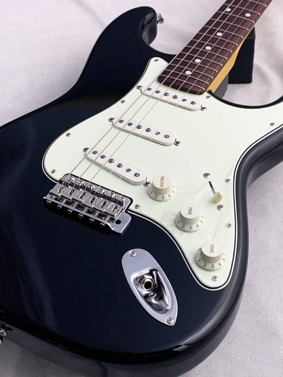 Vanzandt STV-R2 / Black #10180 【3.47kg】（新品）【楽器検索