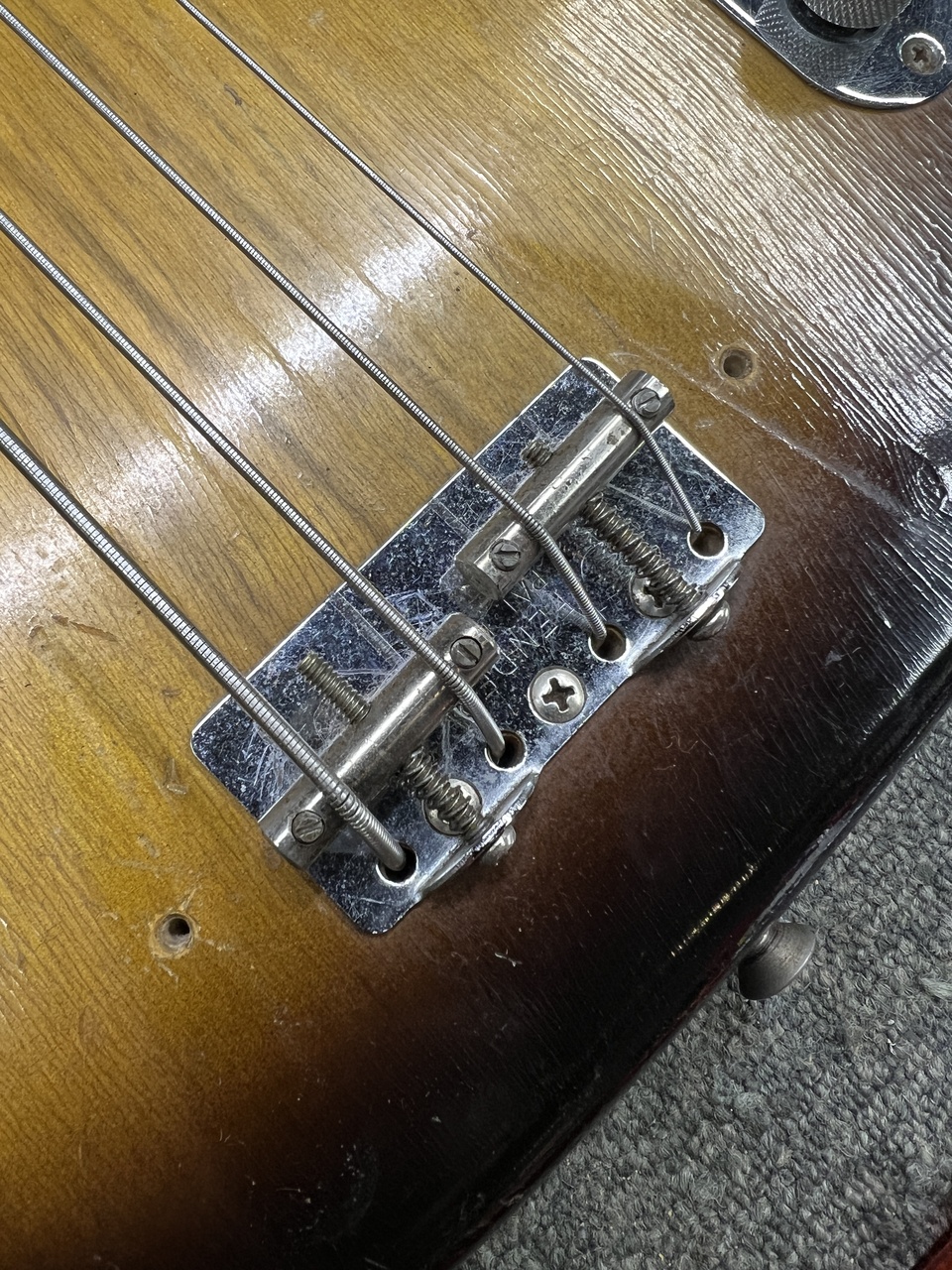 Fender Precision Bass（ビンテージ）【楽器検索デジマート】