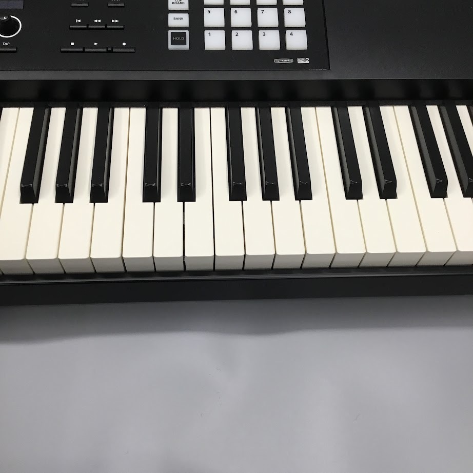 Roland FA-08 88鍵盤 FA08（新品特価/送料無料）【楽器検索デジマート】