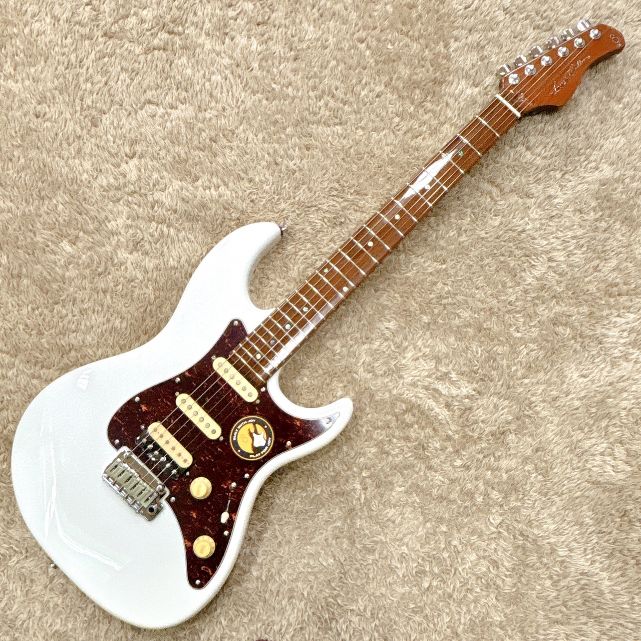 Sire Larry Carlton S7 / AWH (Antique White) 【生産完了品】【ラリー
