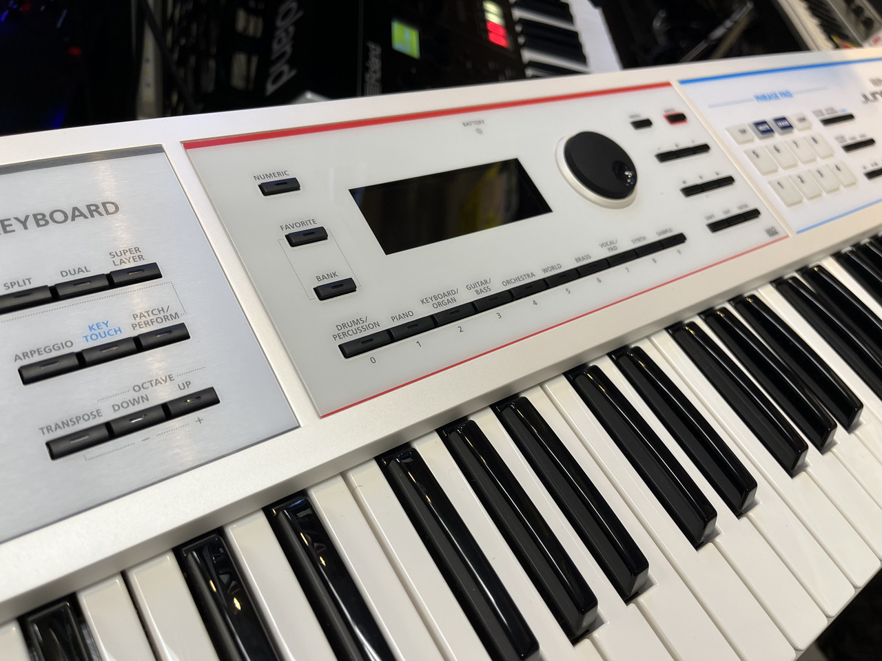 Roland JUNO-DS-61 BK【中古】（中古）【楽器検索デジマート】