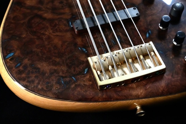 Sugi NB5 AC C/Active Cralo Walnut Burl＆Blue Resin【現品画像