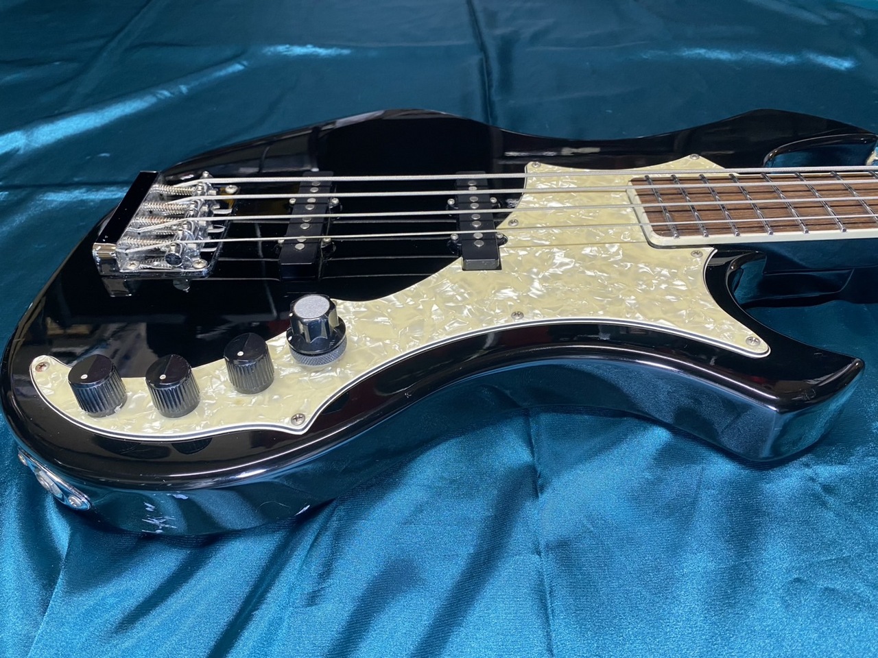 GrassRoots G-RF-62 BLK エレキベース the GazettE(ガゼット)”れいた
