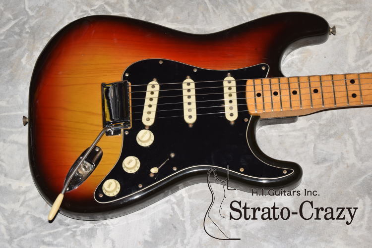 Fender Stratocaster '76 Sunburst /Maple neck 