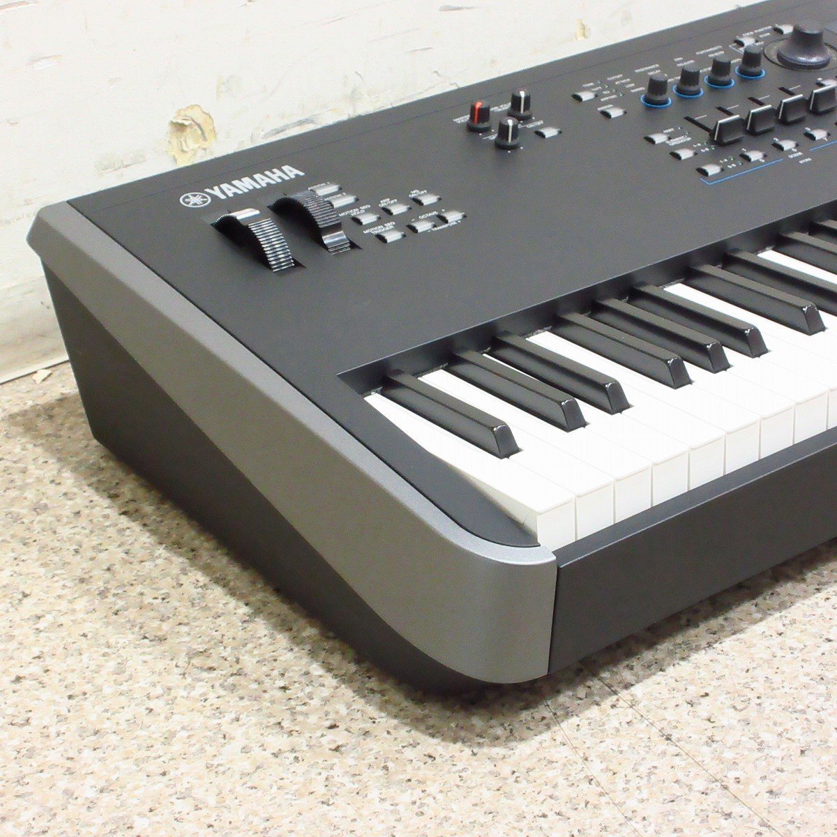 YAMAHA MODX8＋ シンセサイザー 88鍵 Yamaha MODX8+ 88-Key Synthesizer Keyboard – Kraft Music