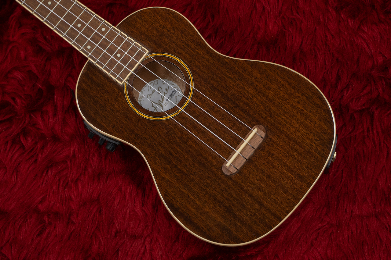 Fender GRACE VANDERWAAL UKULELE 19年購入 - 弦楽器