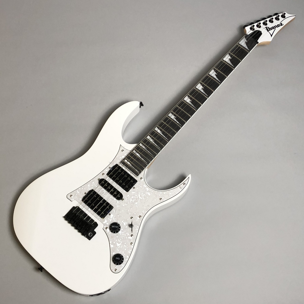 おトク情報がいっぱい！ Ibanez RGV250 WH ホワイト 初心者14点セット エレキギター ストラトキャスタータイプ fucoa.cl