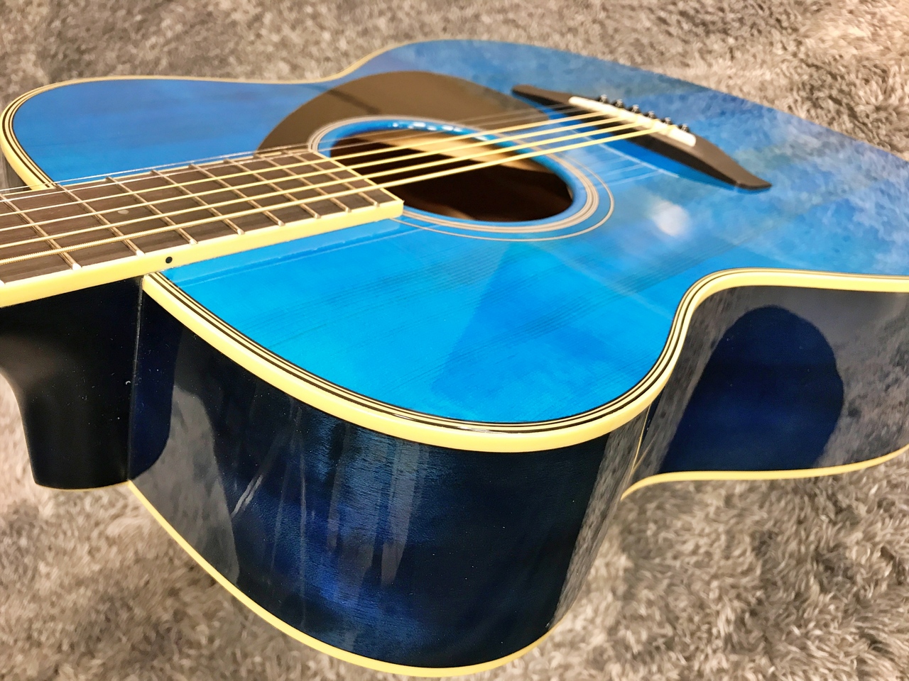 YAMAHA FS820 TQ (Turquoise) 【即納可能】【定番ビギナー向けアコースティックギター】（新品/送料無料）【楽器検索デジマート】