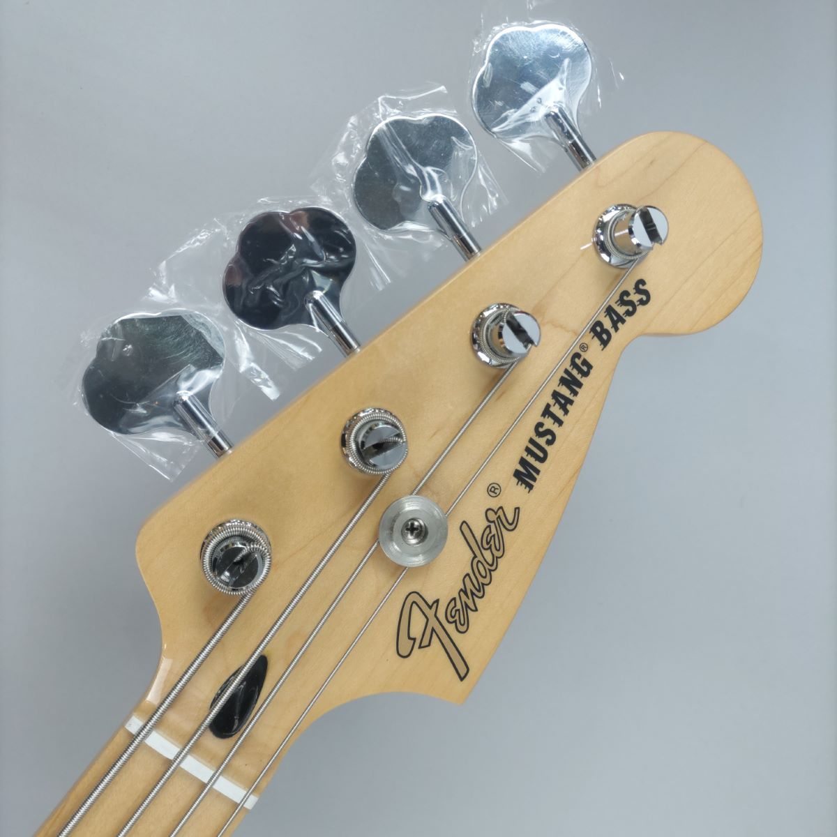 Fender Limited Edition MUSTANG BASS PJ Maple Fingerboard Lake 