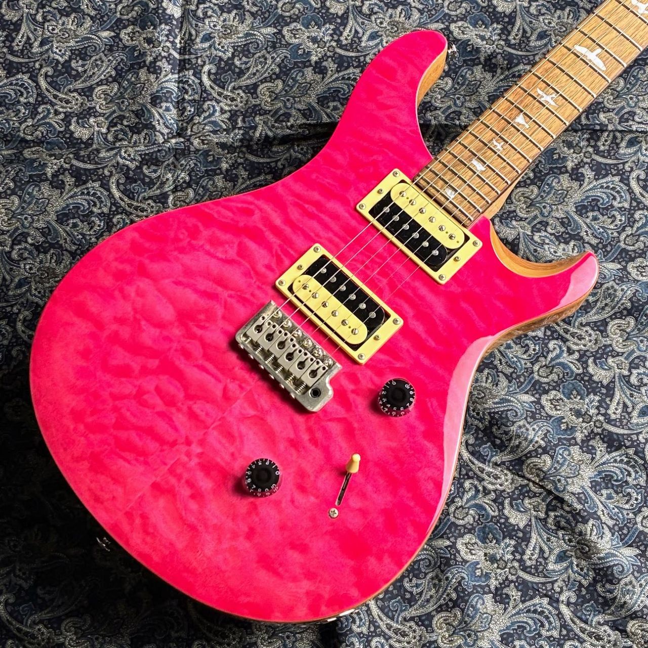 Paul Reed Smith(PRS) 【中古】 SE CUSTOM 24 エレキギター ピンク