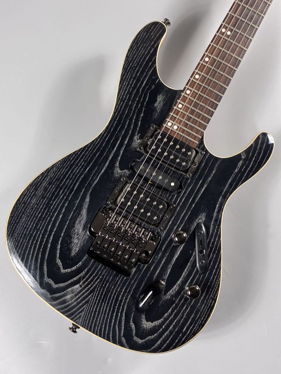 Ibanez 日本未発売 海外モデル S570AH SWK Silver Wave Black【現物