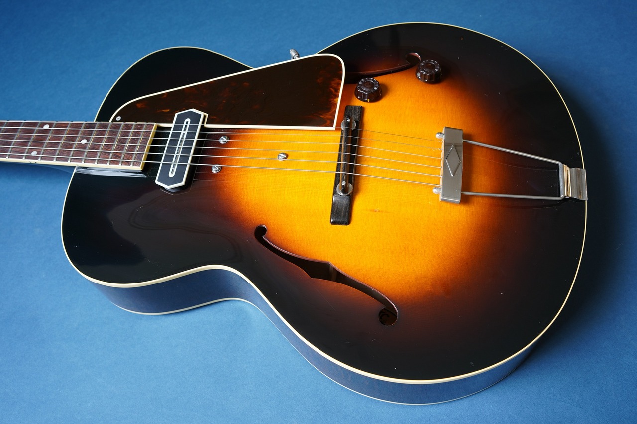 Archtop Tribute ATC-150CC（中古/送料無料）【楽器検索デジマート】