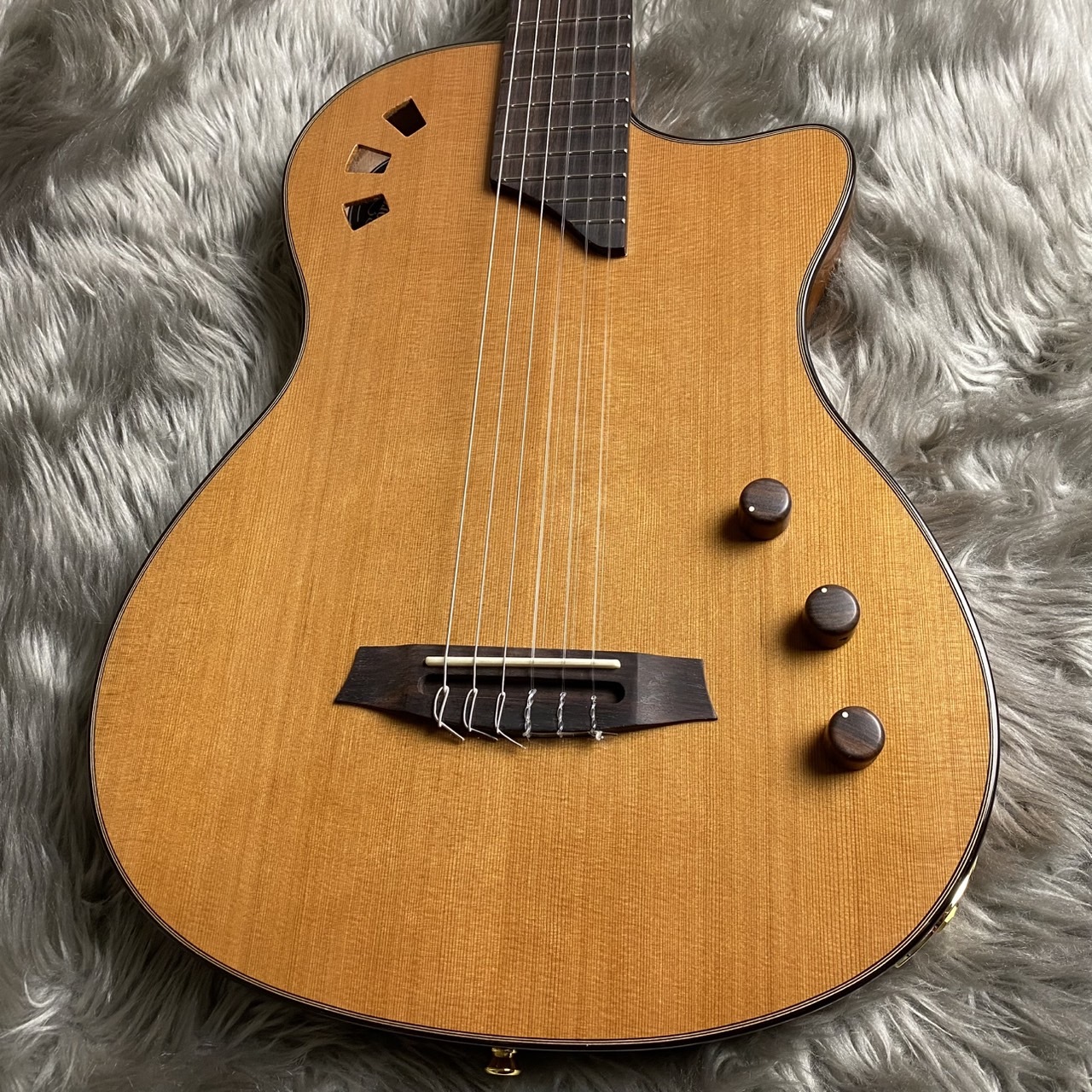 Cordoba Stage Traditional Ceder エレガット 【現物画像