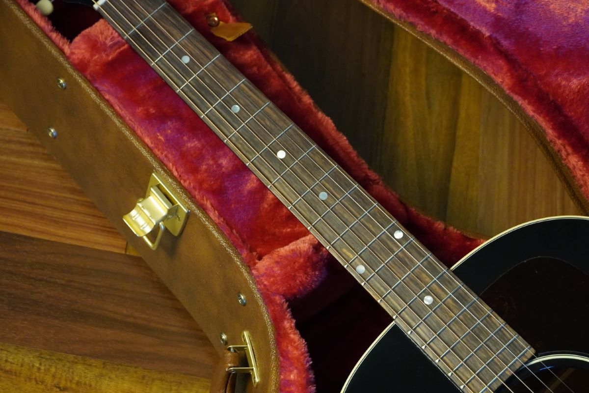 Gibson 50s J-45 Original Ebony【現物画像・2024年製】（新品/送料無料）【楽器検索デジマート】