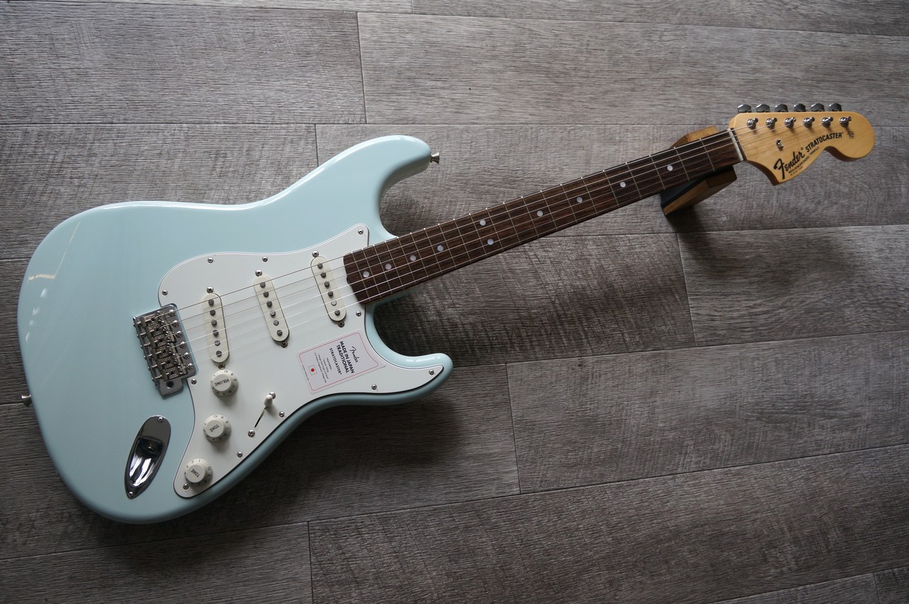 Fender Made in Japan Traditional Late 60s Stratocaster (Sonic Blue
