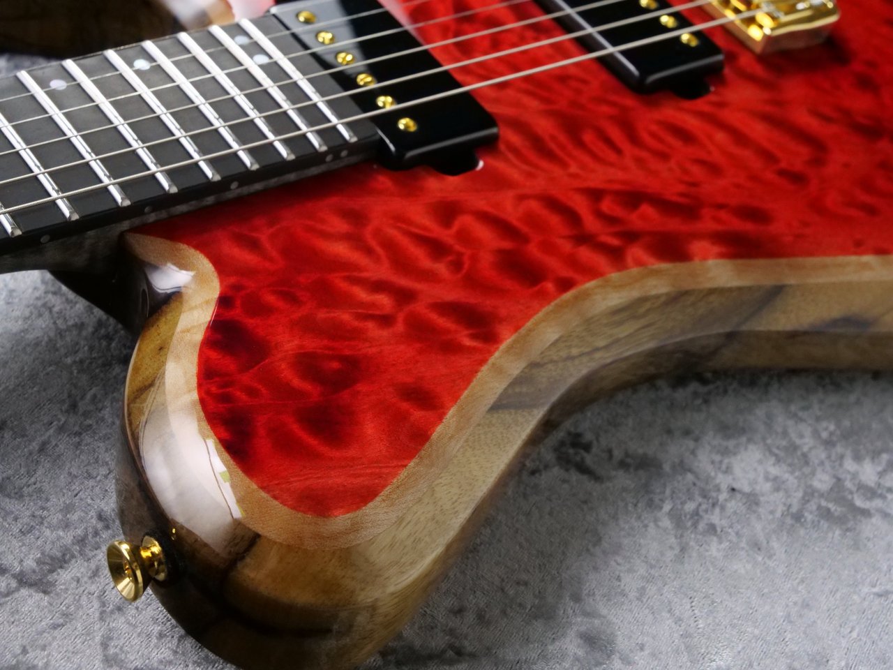 価格交渉ご自由に!ギター　キルトトップタイプ James Tyler Japan L.A.Studio Classic FRT Cherry Sunburst Quilted