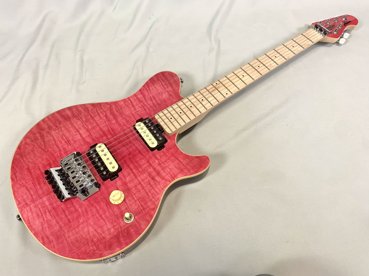 Sterling by MUSIC MAN AX40-TP-M Japan Limited Model TP(Trans Pink