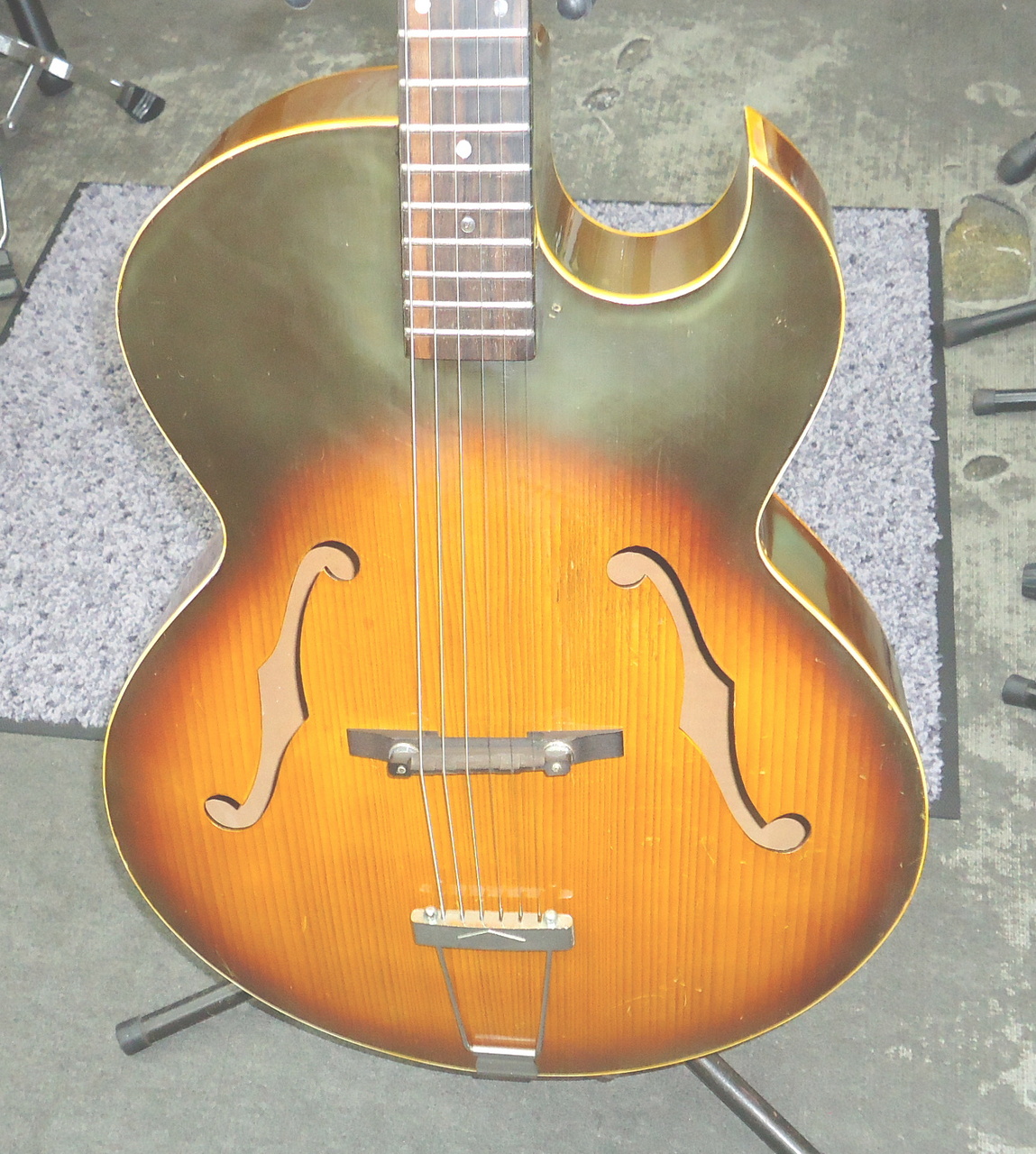 Chaki 型番不明 アーチドトップ・アコースティックギター（中古