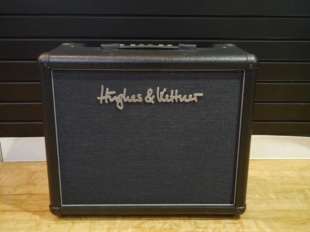 NEW得価hughes&kettner edition tube 20th ギター