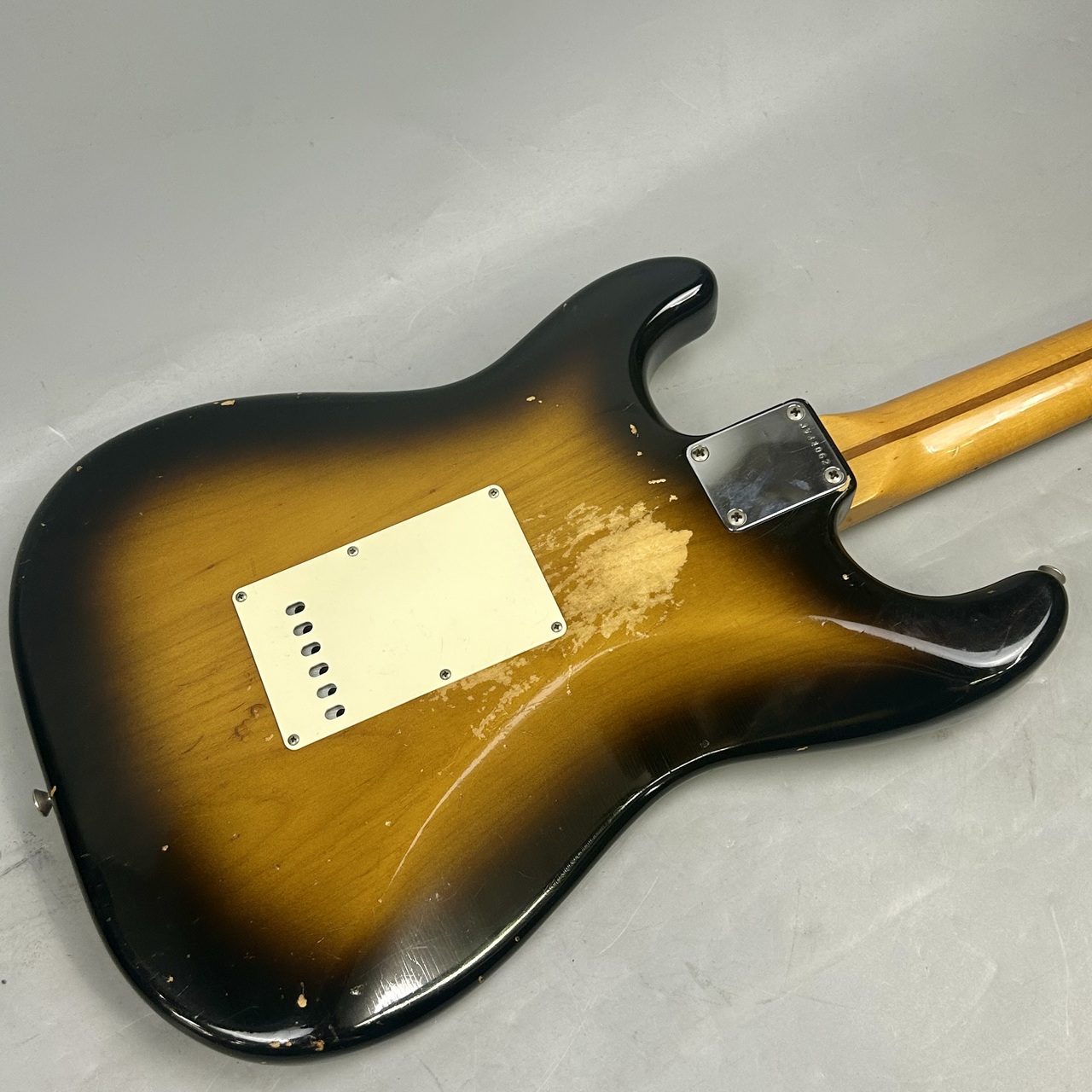 Fender Japan ST57-115 3TS JVシリアル 1983年製（ビンテージ